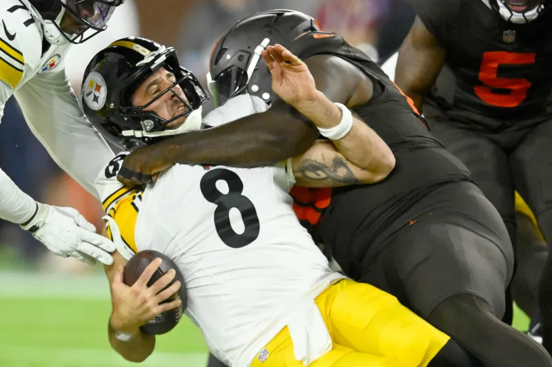 Long day for Steelers starts with Joey Porter Jr.'s trade, ends with 27-24 loss to Browns