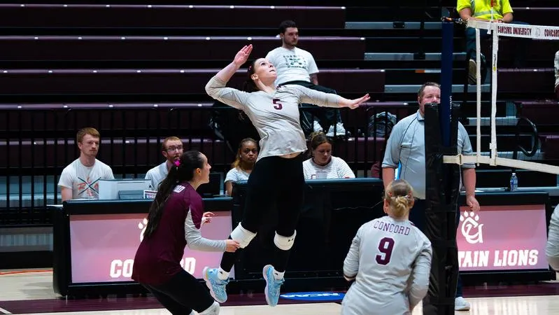 Concord Rolls Past Glenville State in Straight Sets