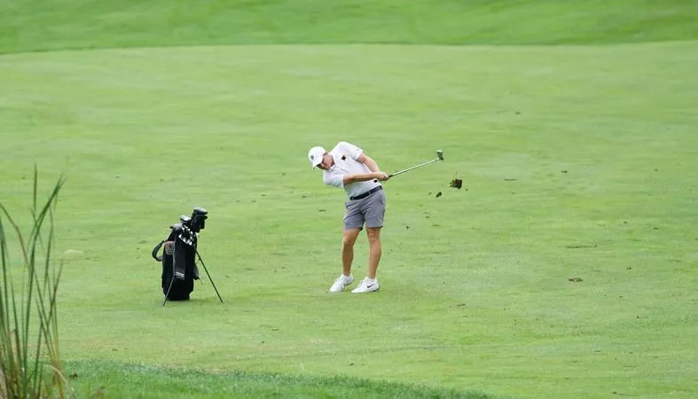 Doerr Tied for Lead as Hilltoppers Sit Third at MEC Championship