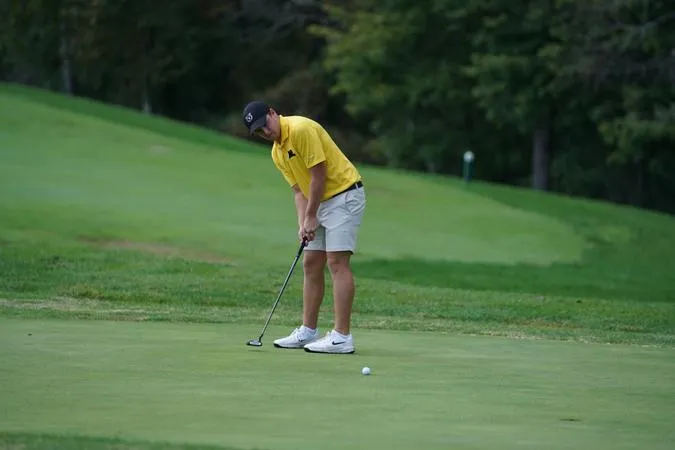 Hilltoppers and Doerr Sit Third After Two Rounds at MEC Championship