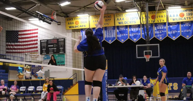 Prep volleyball: Logan enjoys 3-0 sweep of Van on senior night