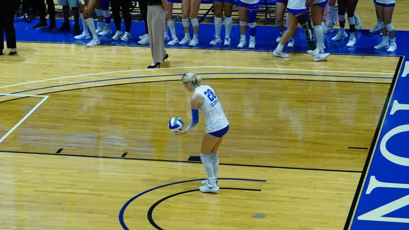 Pioneers Drop Five-Set Thriller to West Virginia Wesleyan