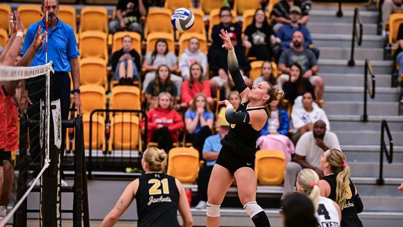 WVSU falls to UC in four sets