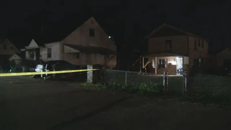 Woman arrested following stabbing incident in Charleston