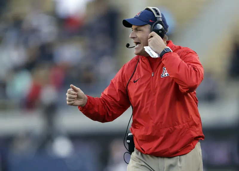 WVU football's Rich Rodriguez welcomes former team Arizona for 1st time since leaving