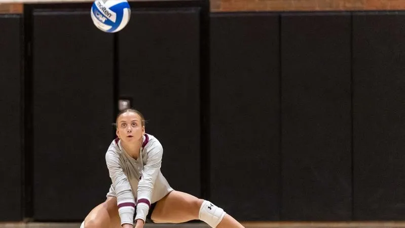 Concord Downs Davis & Elkins in Four Sets