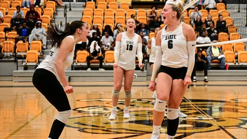 Yellow Jackets topple Bobcats in four sets