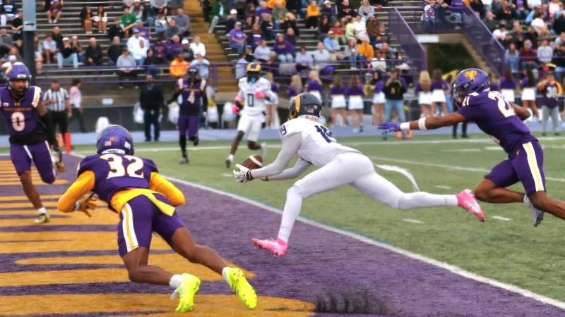 Shepherd Football Knocks Off West Chester