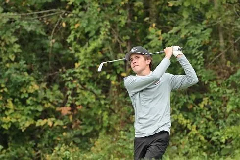 Bridgeport Golfers in Tight Race for State Team Title; Randolph Likely Individual Champ