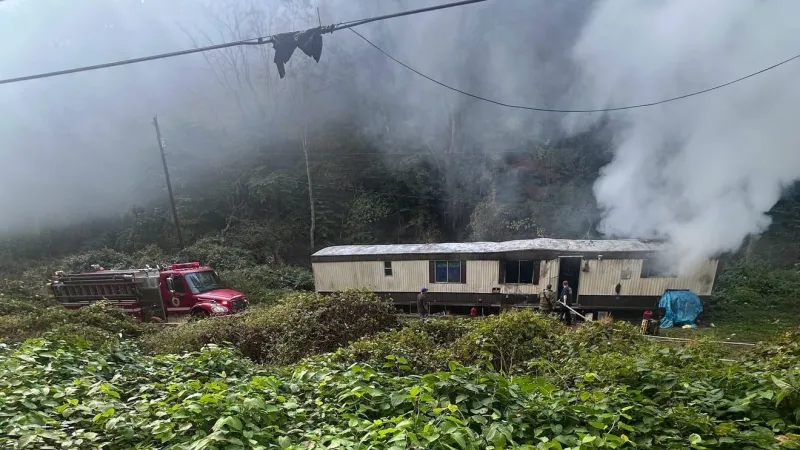 Multiple agencies knock down residential structure fire in Wayne County