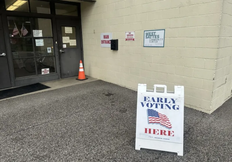 Abbott off ballot in state senate race