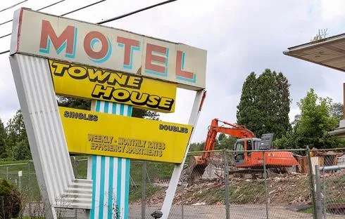 New Owner of Property Formerly Housing Town House Motel Talks Future of Commercial, Residential Lots