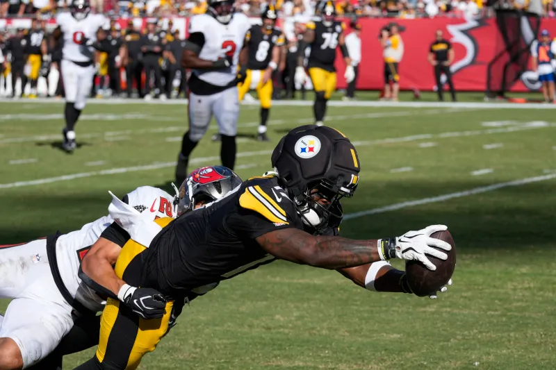 Steelers' belief in their massive rookie class is paying early dividends