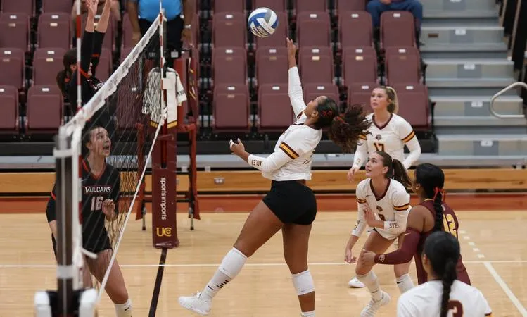 Charleston Earns Sweep Over Davis & Elkins
