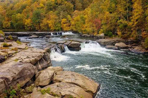 Best Spots to Catch West Virginia's Spreading Fall Foliage This Week