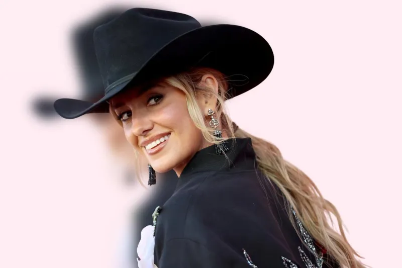 Lainey Wilson Tells Funny Miranda Lambert Story Involving Her Dad