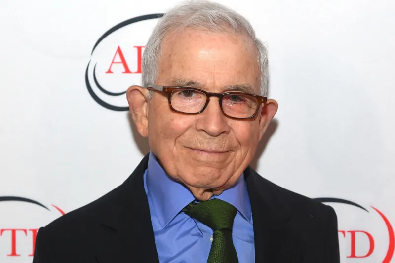 Man Behind Part of the Cond Nast Empire Dies at 96