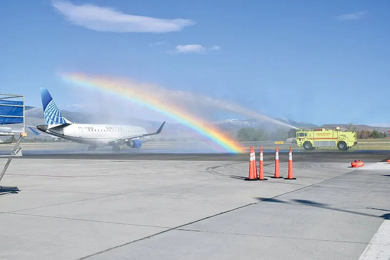Cody welcomes Chicago flights, with hopes for more