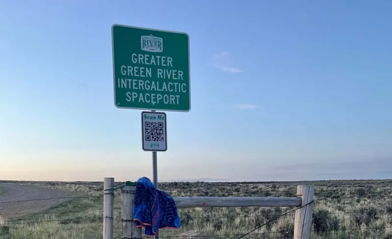 Pilots Leave Hysterical Messages At Wyoming UFO Port