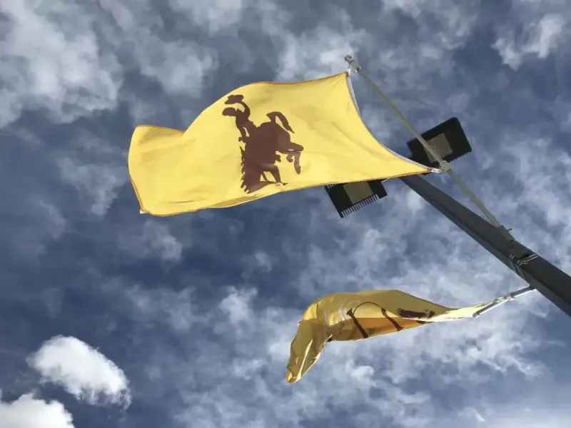 Hot temperatures, gusty winds expected before weekend storms move in