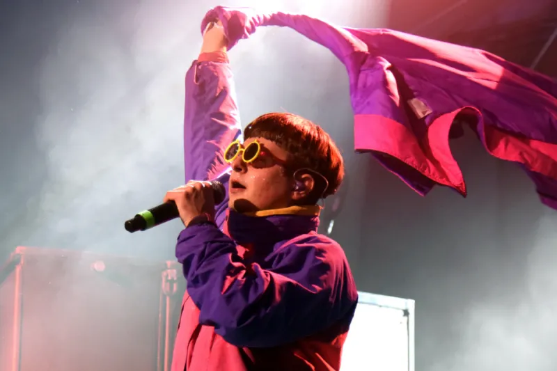 Singer Oliver Tree Killed in Helicopter Crash at 32