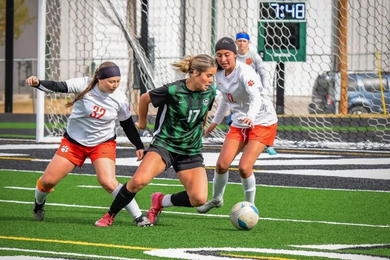 Vasco Finishes Legendary Green River Career with State's Gatorade Honor in 2026
