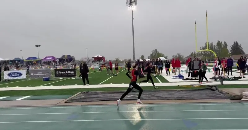 Natrona County girls' 4x400 relay takes 2nd at Nike Outdoor Nationals