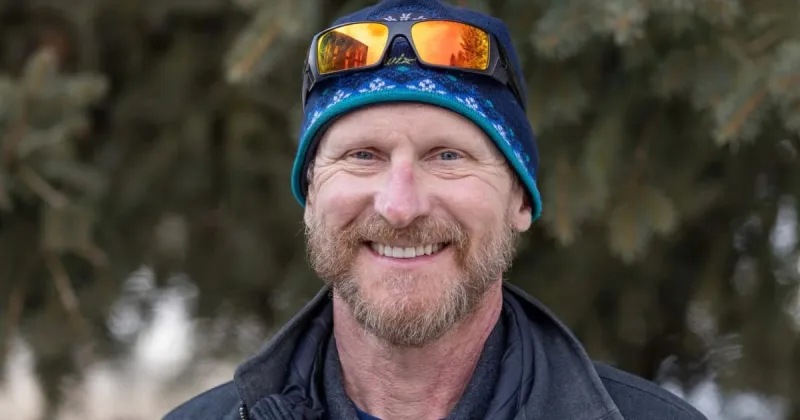 Alex Muromcew running for County Commission as Independent