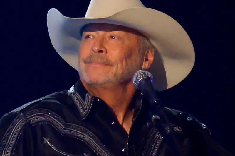 Alan Jackson's Last Show: 9 Unforgettable Moments