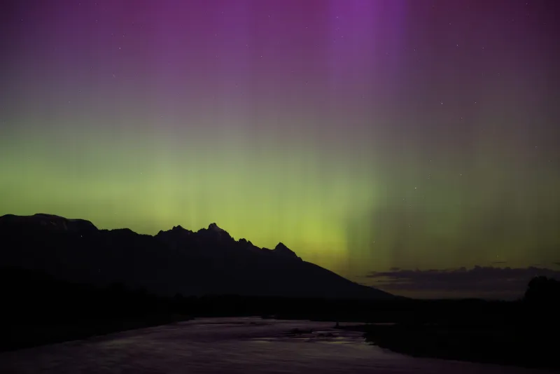 Northern lights appear just in time for Independence Day festivities