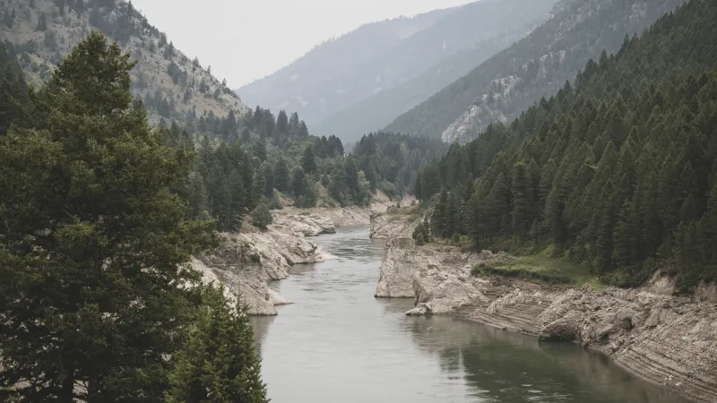 Recovery effort underway for man presumed drowned in Snake River