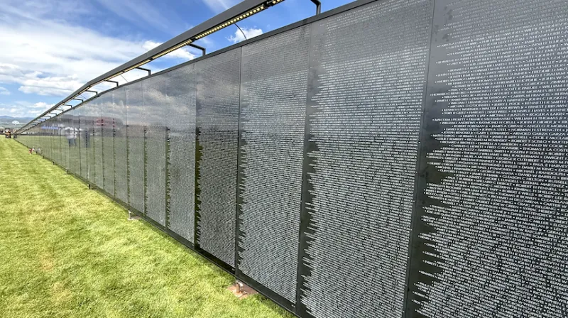 (Video) -- The Wall That Heals opening ceremony