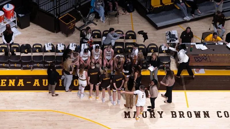 Cowgirl Basketball Receives WBCA Academic Special Mention