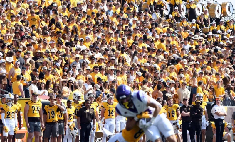 Cowboys Receive Verbal Commitment From California Speedster