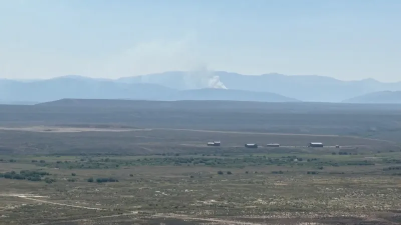 Firefighters respond to Bare Fire on BTNF's Big Piney district
