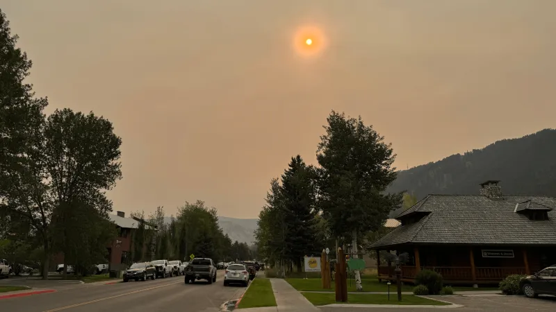 Smoky conditions persist; air quality considered moderate