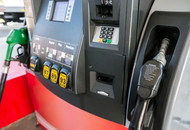 Campbell County's gas prices dip as Wyoming average rises