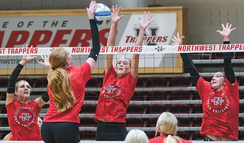 Trapper volleyball preps for scrimmages