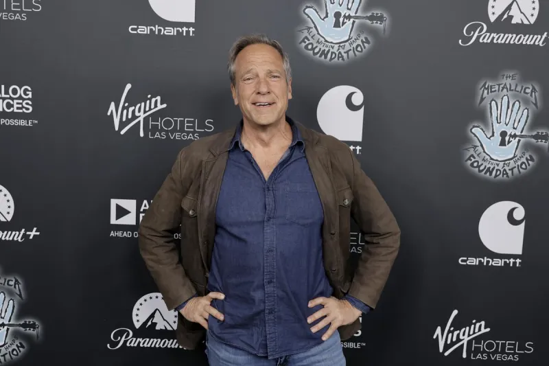Casper Hosts Mike Rowe For Major Wells Fargo Grant Announcement