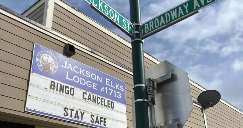 Elks Lodge wanted to go metal. Town aesthetic board wasn't sure.