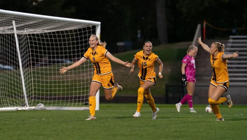 Bartel Blanks Bears, Breaks School Record With 20th Shutout