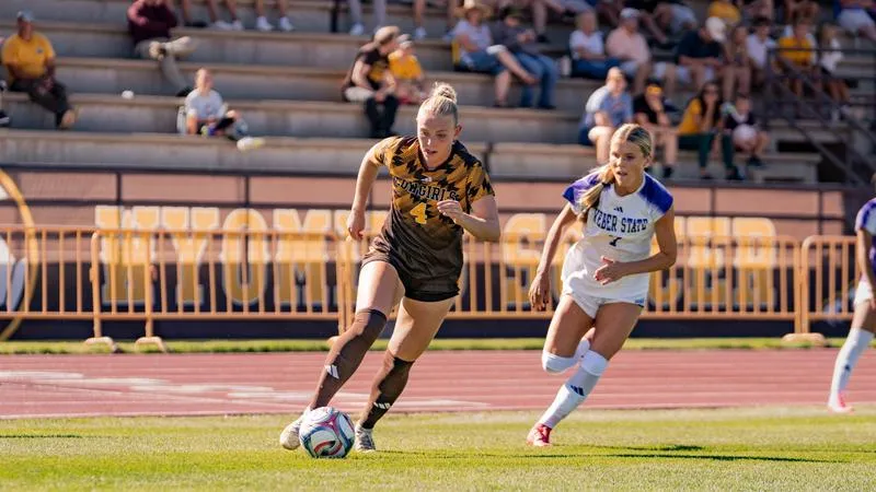 Soccer Falls to Weber State, 2-1