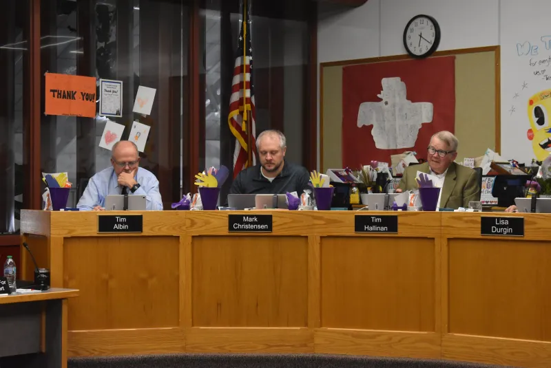 School board to discuss policy changes, grants, school updates