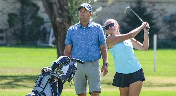 Golf learns on fast Cody course