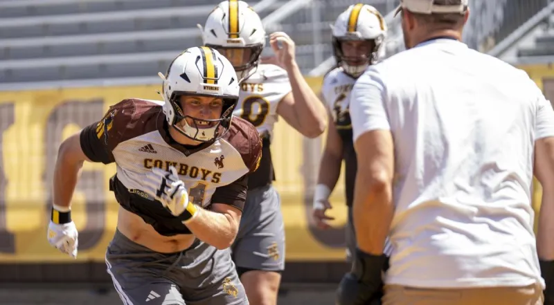 Unorthodox Edge Rusher Ready to Make Opponents' 'Quit'