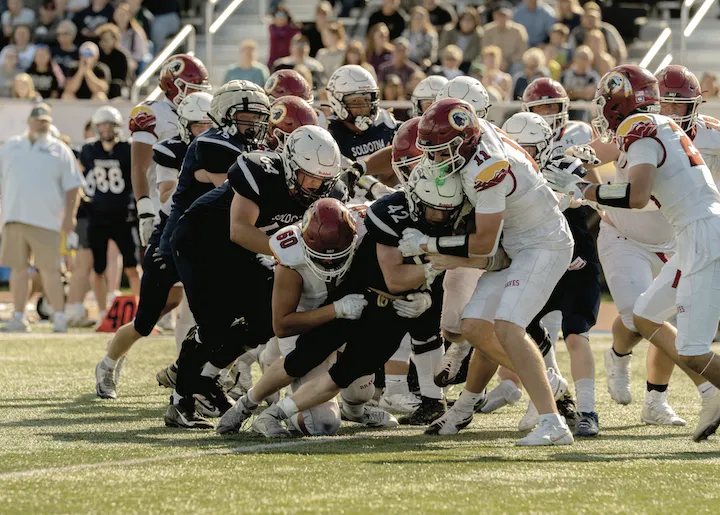 Braves fend off Stars 35-28 in Alaska showdown