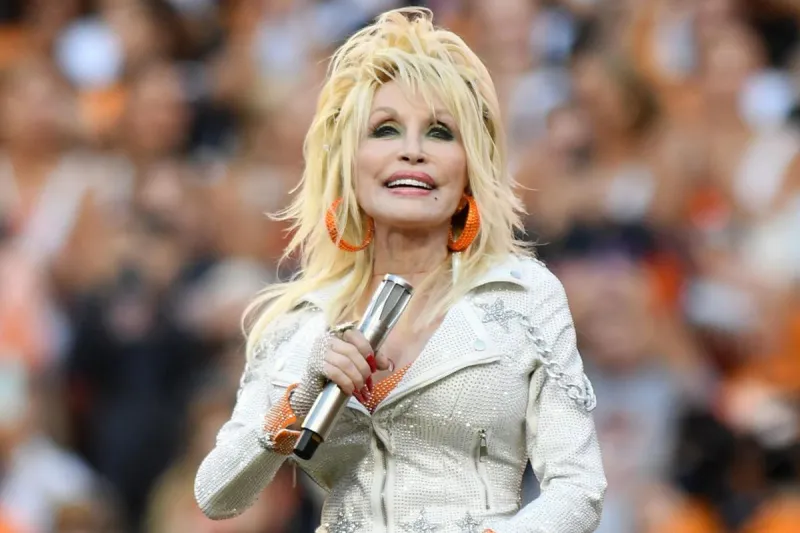 Tennessee Volunteers Pay Tribute to Dolly Parton at First Game Since Her Death [Photos]