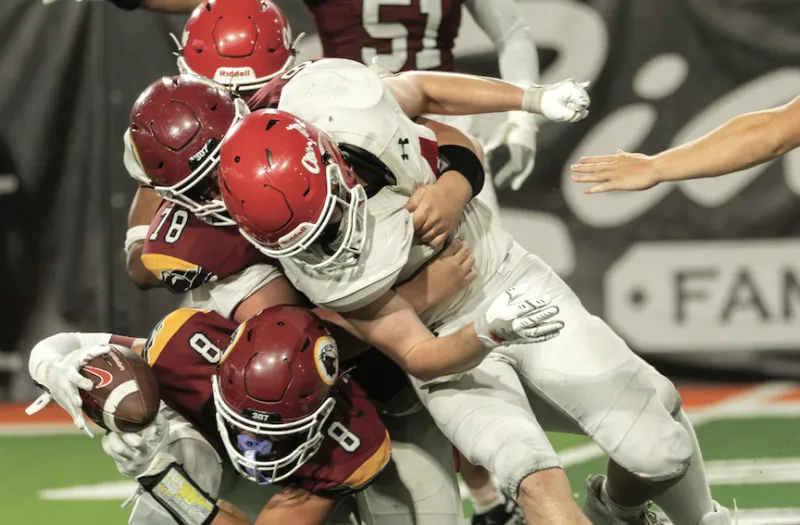 Braves down Comets 42-22 in Poky contest