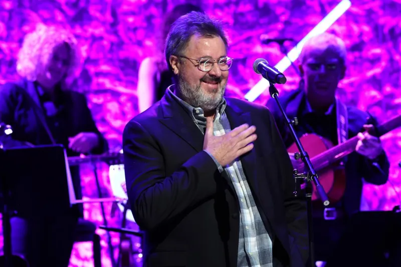 The Weird Thing That Happens Backstage at Vince Gill Shows