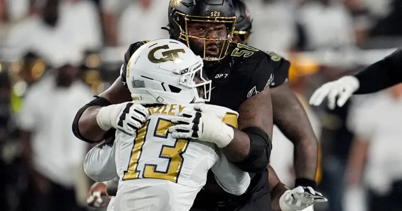 Following Travis Hunter, a 380-pound lineman becomes Deion Sanders' latest 2-way player at Colorado